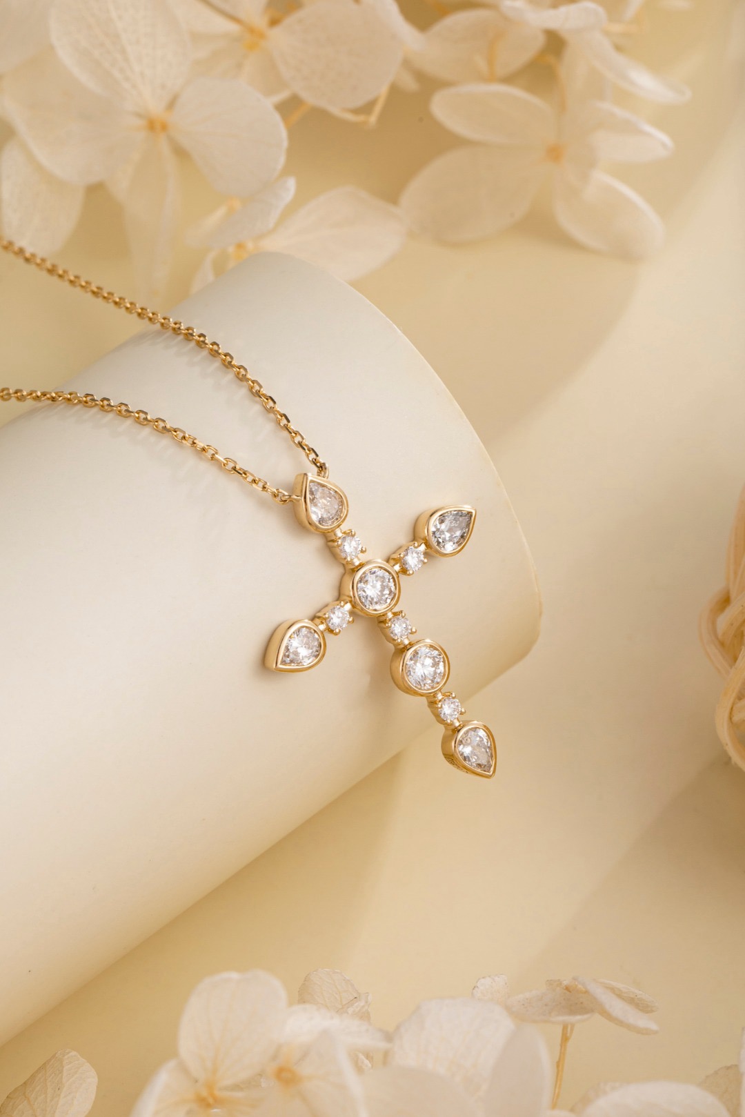 14K 옐로우 골드 소재의 실험실에서 재배한 다이아몬드 - Bezels Set Pendant 리뷰 및 가격