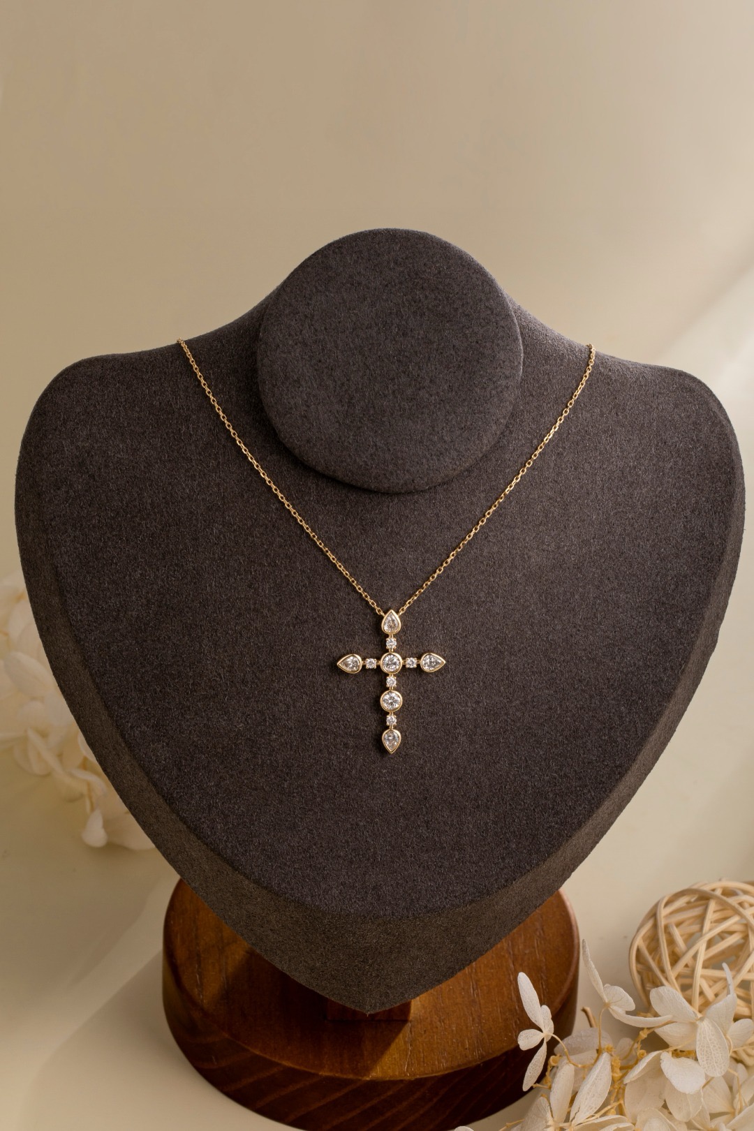 14K 옐로우 골드 소재의 실험실에서 재배한 다이아몬드 - Bezels Set Pendant 리뷰 및 가격